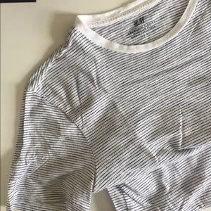 Men’s striped H&M tee